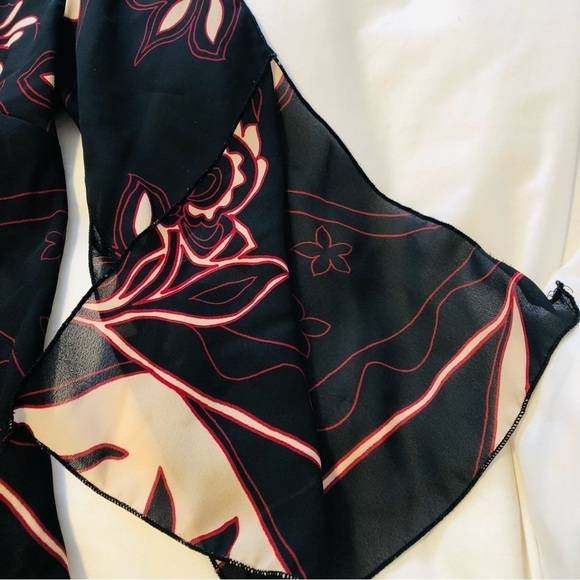 Two Roads Large (14-16) Unique Asymmetrical Floral Tunic Top - Picture 5 of 10